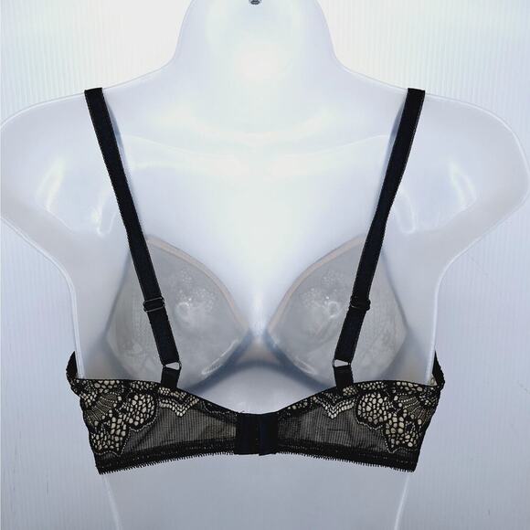 WACOAL Take The Plunge Crochet Lace Bra 851273 Black 34C Underwire Mesh Soft Cup - Picture 13 of 13